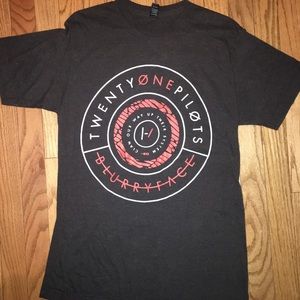 Twenty one pilots t shirt